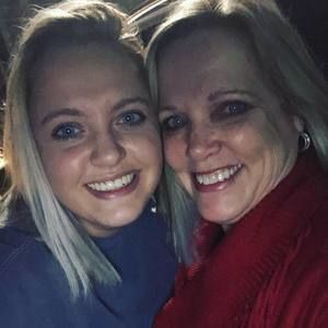 Meet your Posher, Abigail